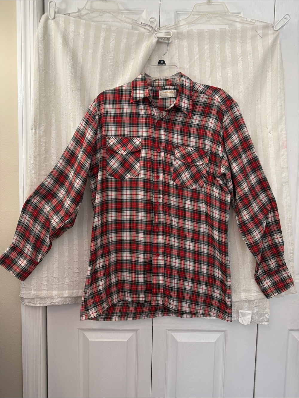 Andhurst Medium Classic Red Plaid Button-Up Shirt